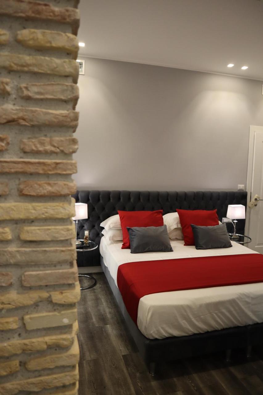Millina Suites In Navona Rzym Zewnętrze zdjęcie