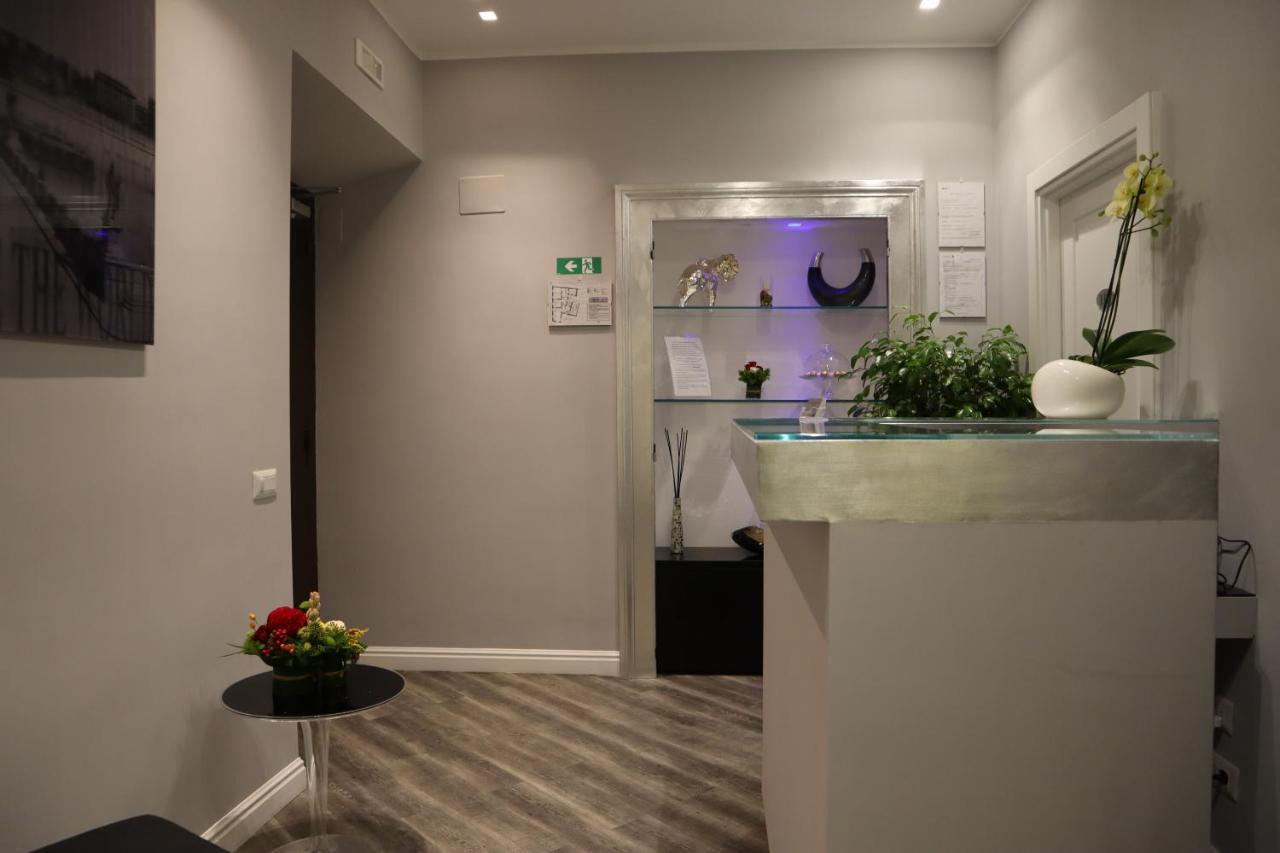 Millina Suites In Navona Rzym Zewnętrze zdjęcie